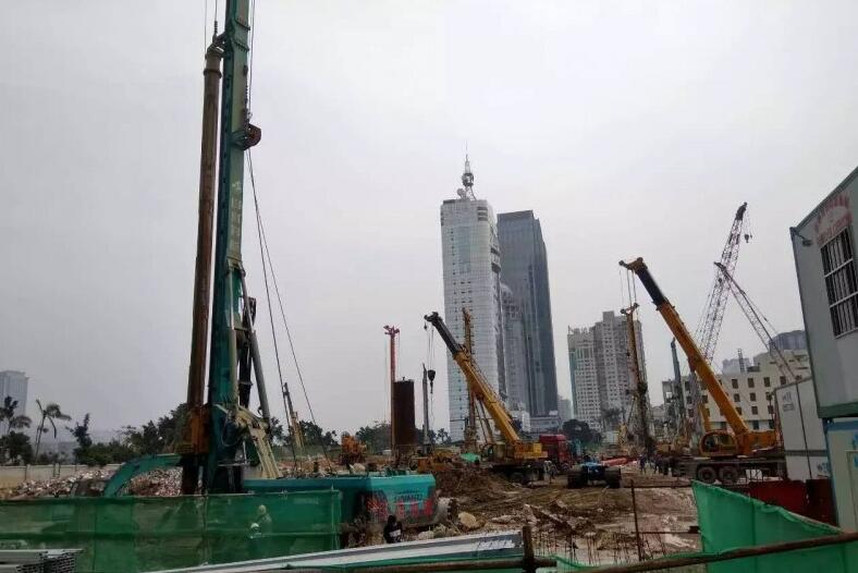 見(jiàn)證奇跡的時(shí)刻，山河智能旋挖刷新國(guó)內(nèi)旋挖入巖紀(jì)錄