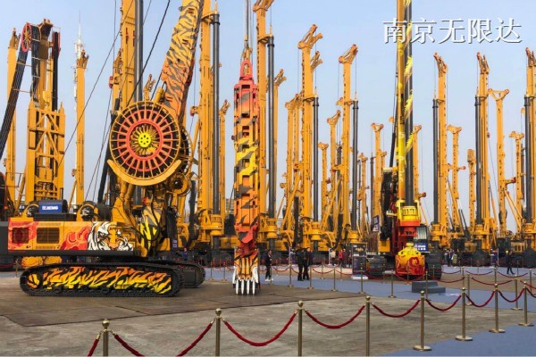 旋挖鉆機(jī)價(jià)格戰(zhàn)烽煙四起，徐工代理商靜觀其變.jpg