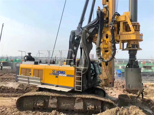 旋挖鉆機(jī)可以打多大、多深的樁.jpg